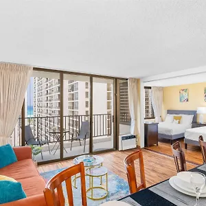 Partial Ocean View With Free Wi-fi & Parking! Honolulu