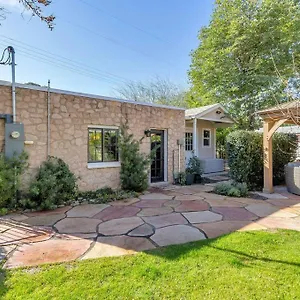 Guest house Best Little In Melrose! New Listing!, Phoenix