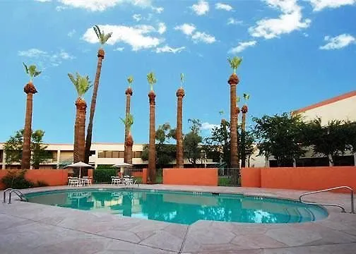 Quality Inn & Suites Downtown Phoenix